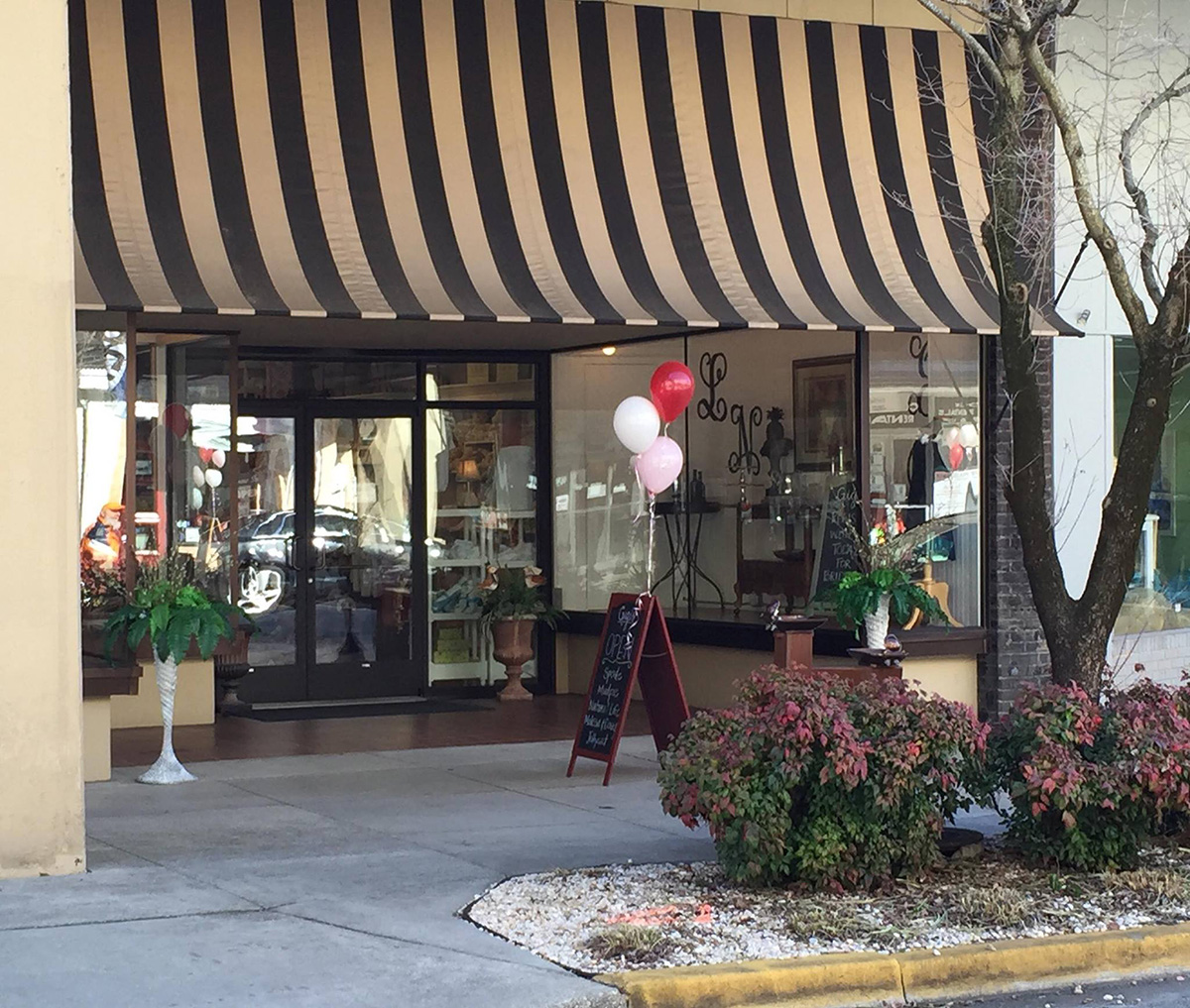 Gigi's on Main web