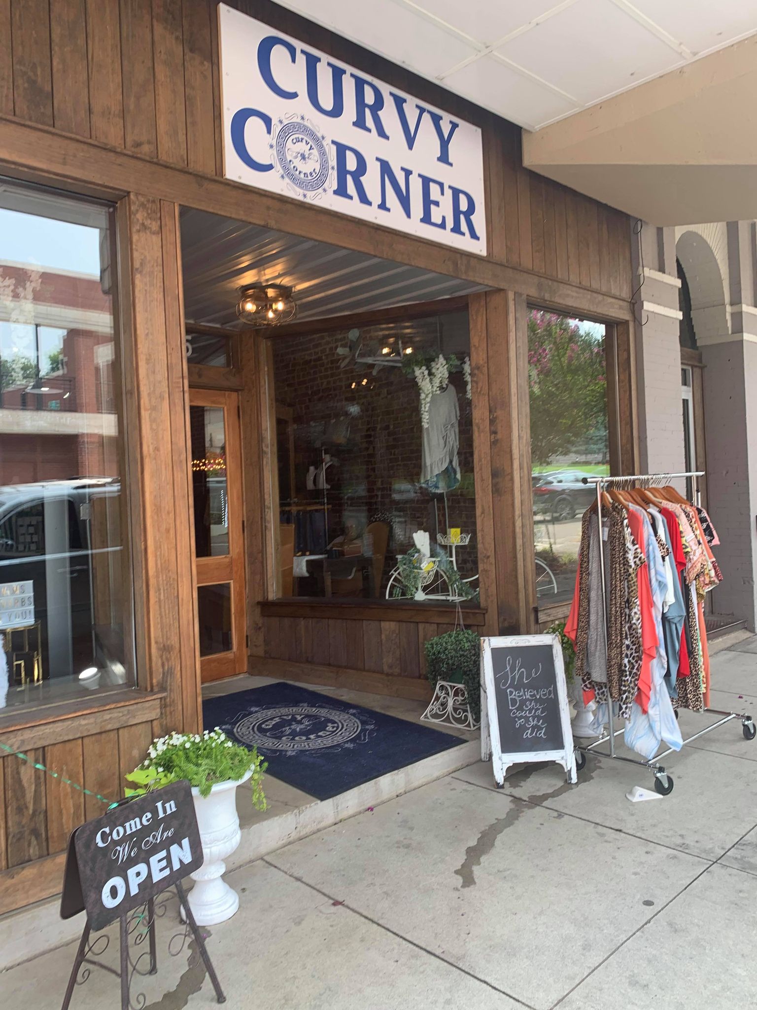 Curvy corner